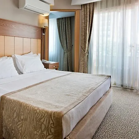 Mc Park Hotel 5*